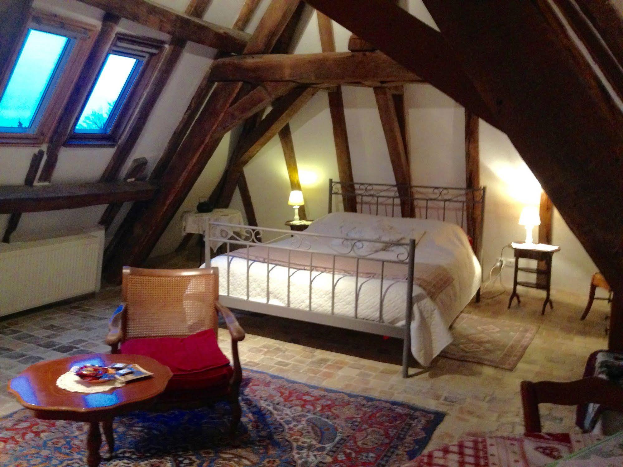 Chateau D'Avanton Bagian luar foto